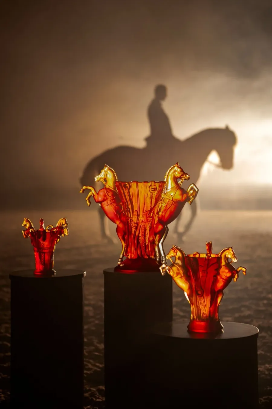 obrazek 2 Wazon kryształowy Equestrian Dream -  marka Daum