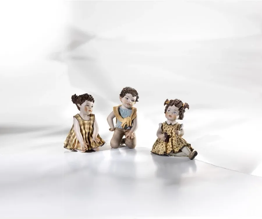 obrazek 2 Lalka porcelanowa dziewczynki o imieniu Vanessa - Sibania