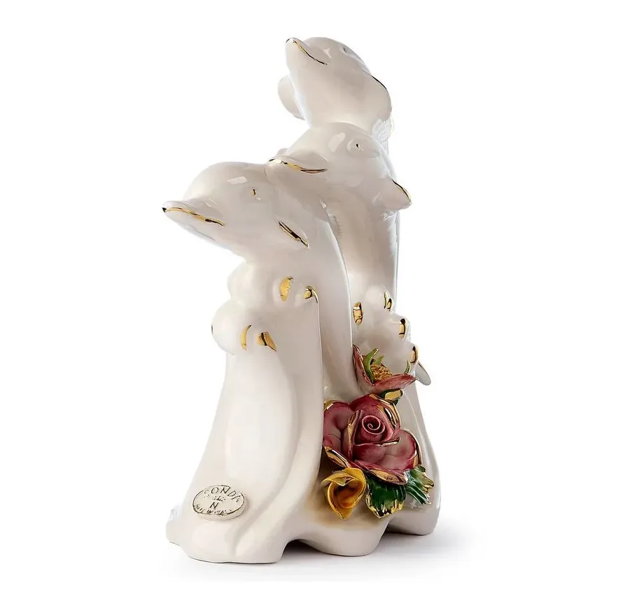 obrazek 2 Ceramiczna ozdoba z 3 delfinami i kwiatami do salonu