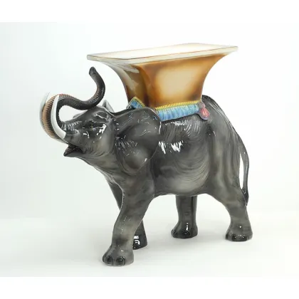 Picture A phenomenal elephant, perfect for the living room