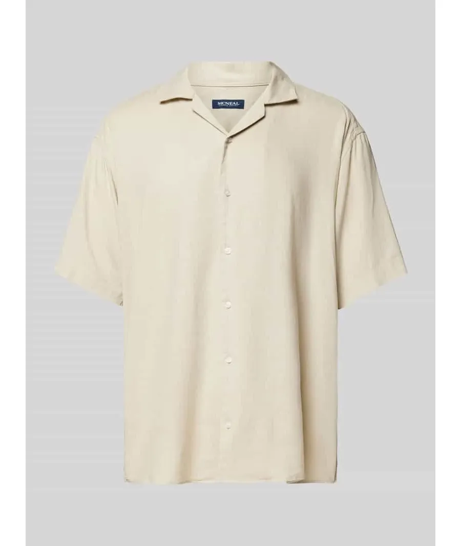 obrazek 1 Koszula casualowa o kroju tailored fit z kołnierzem z połami