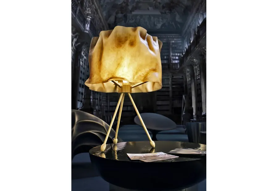 obrazek 3 Lampa stołowa - struktura szczotkowany mosiądz - Karpa