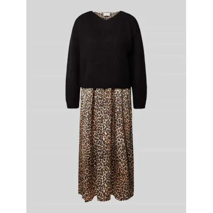 Zdjęcie Sukienka z dzianiny z rozkloszowaną spódnicą