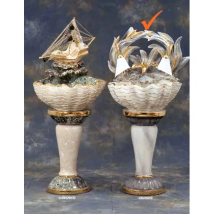 Zdjęcie Luksusowa ceramiczna fontanna