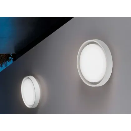 Zdjęcie Idealna lampa ścienna lub sufitowa Alu do użytku zewnętrznego
