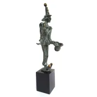 Zdjęcie Prestiżowa figurka wykonana z brązu