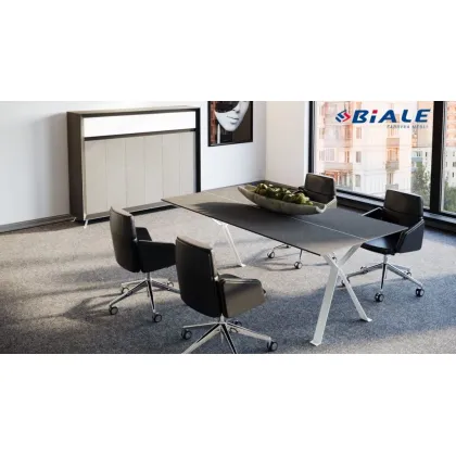 Zdjęcie Stylowy stół konferencyjny Chevron do gabinetu