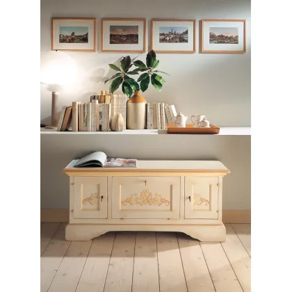 Zdjęcie Piękna drewniana włoska dwudrzwiowa skrzynia z klapą w stylu prowansalskim