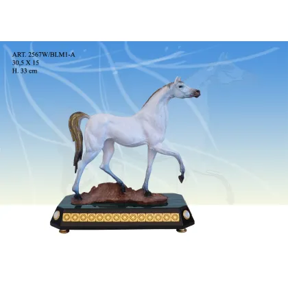 Zdjęcie Luksusowa figura konia idealna na prezent