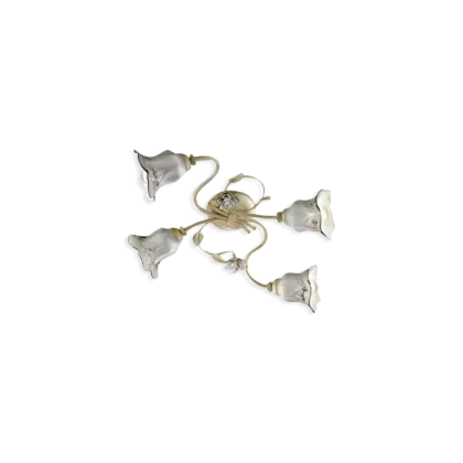 Zdjęcie Piękna klasyczna lampa sufitowa-plafoniera w formie kwiatów