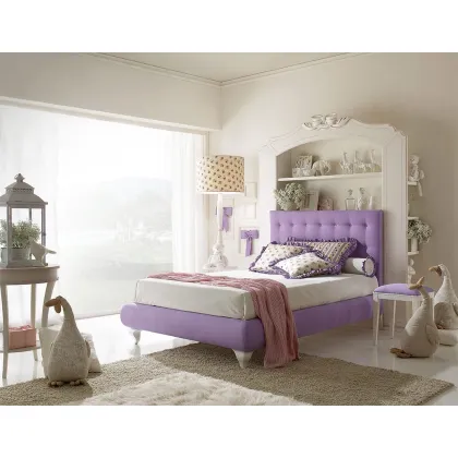 Zdjęcie Fiolet i biel - śliczna dziewczęca sypialnia - Ferretti e Ferretti