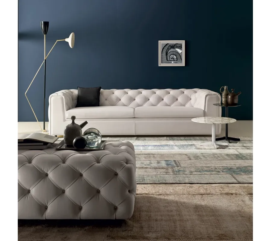 obrazek 1 Charakterystyczna sofa wykonana we Włoszech