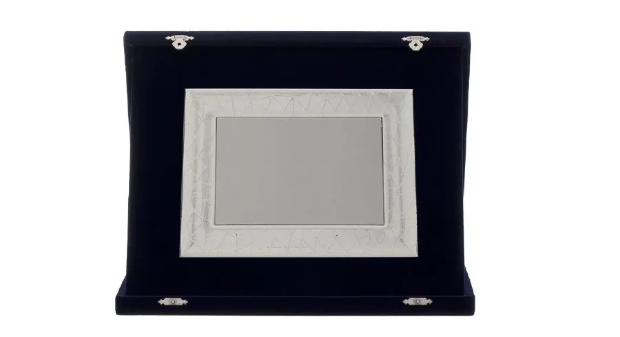 picture 1 Closed box with engraving and decorative plaque for all kinds of occasions - Astra Argenti
