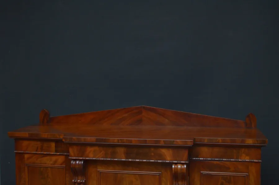 obrazek 2 Antyczny bardzo dobrej jakości i bardzo elegancki kredens z mahoniu z epoki wiktoriańskiej