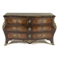 Picture Baroque style chest of drawers