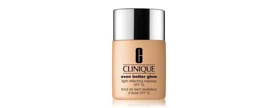 obrazek 1 CLINIQUE Even Better Glow SPF 15 Podkład w płynie 30 ml NR. 62 - CN PORCELAIN BEIGE