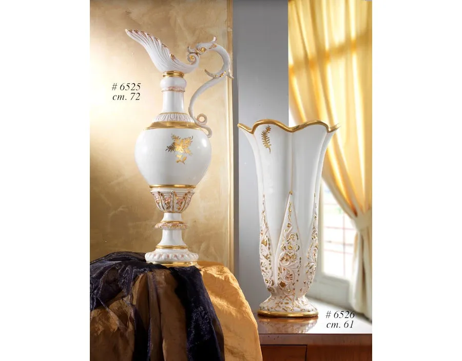 picture 1 Elegant amphora and vase