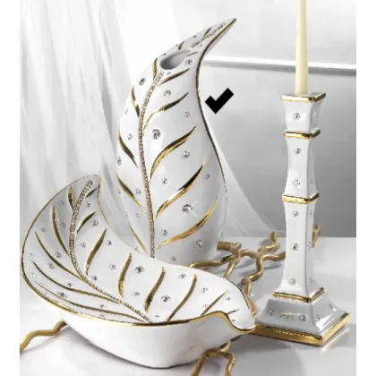 Zdjęcie Unikatowy wazon liść z włoskiej porcelany - Bruno Costenaro