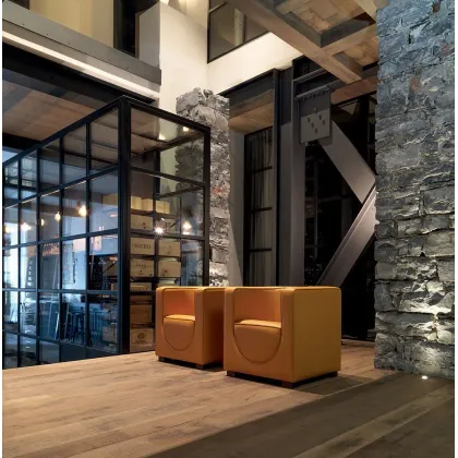 Zdjęcie Skórzany fotel ze współczesnej kolekcji sof i foteli – Mascheroni