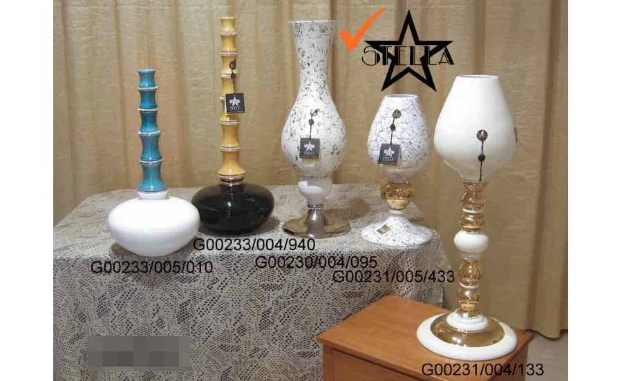 obrazek 1 Znakomity spiralny wazon z kalkomaniami i kryształkami Swarovskiego