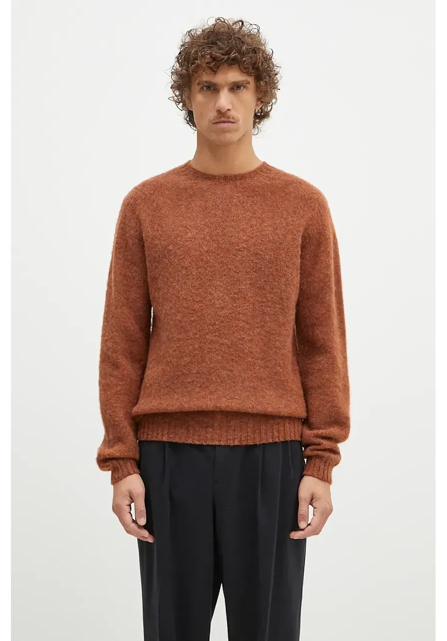 obrazek 1 Norse Projects sweter wełniany Birnir Brushed Lambswool męski kolor brązowy  N45.0520.4001