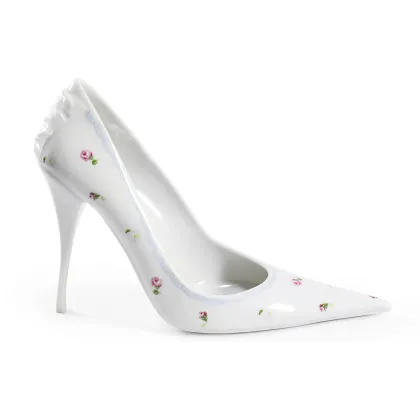 Zdjęcie Piękny stylowy but damski z porcelany z kolekcji RoseLine - Leander