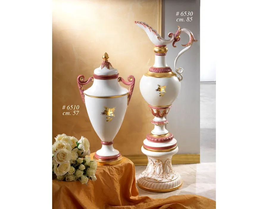 picture 1 Elegant vase and amphora