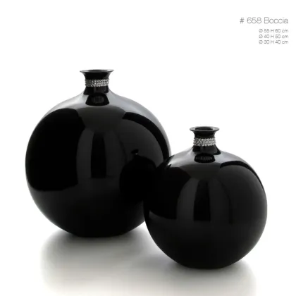 Picture Stylish vases decorated with crystals