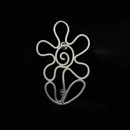 Zdjęcie Cudowna broszka ze srebra