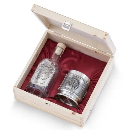 Zdjęcie Zestaw dla koneserów whisky - karafka + kubek