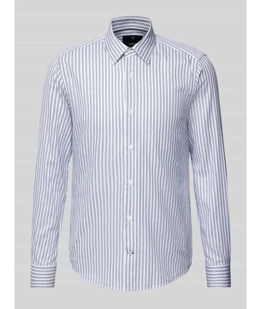 obrazek 1 Koszula biznesowa o kroju slim fit z kołnierzykiem typu kent model ‘Pierce’