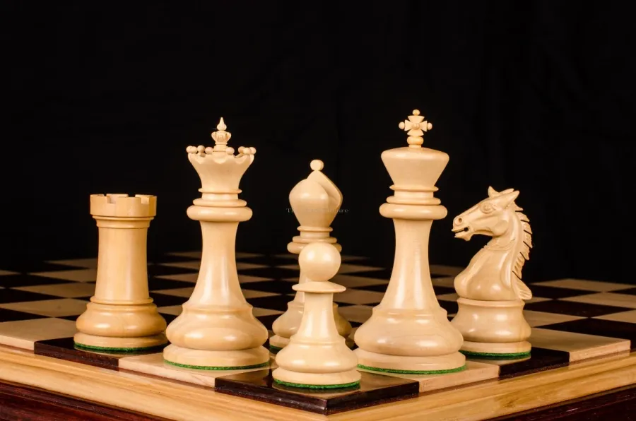 obrazek 2 Skrupulatnie wykonany drewniany komplet szachowy - The Chess Empire
