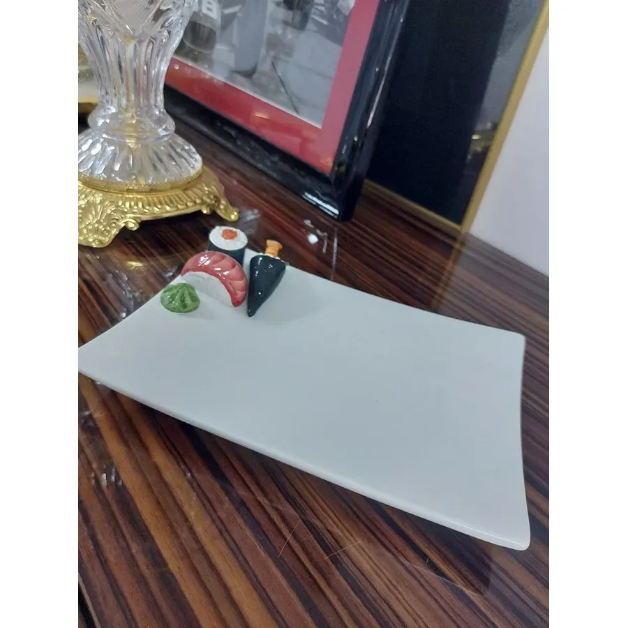 obrazek 1 Mały prostokątny talerz do sushi - Le Ceramiche