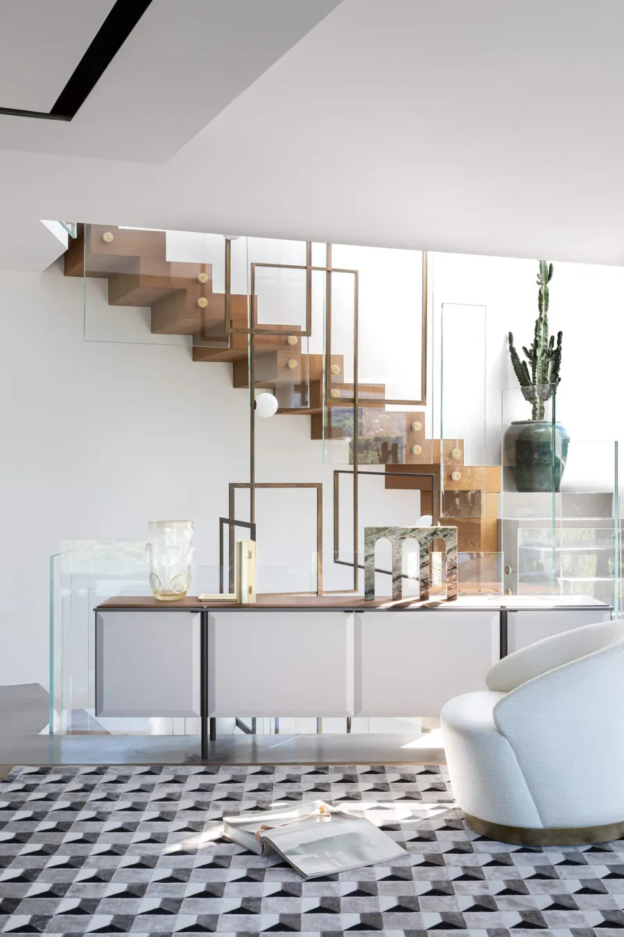 obrazek 6 Wspaniały modernistyczny kredens do salonu - prosto z Włoch