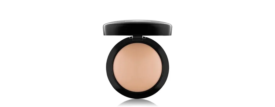 obrazek 1 MAC Mineralize Skinfinish Natural Kompaktowy puder 10 g Medium Dark