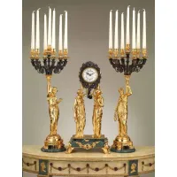 Zdjęcie Stylowy zegar i świeczniki z pozłacanego brązu