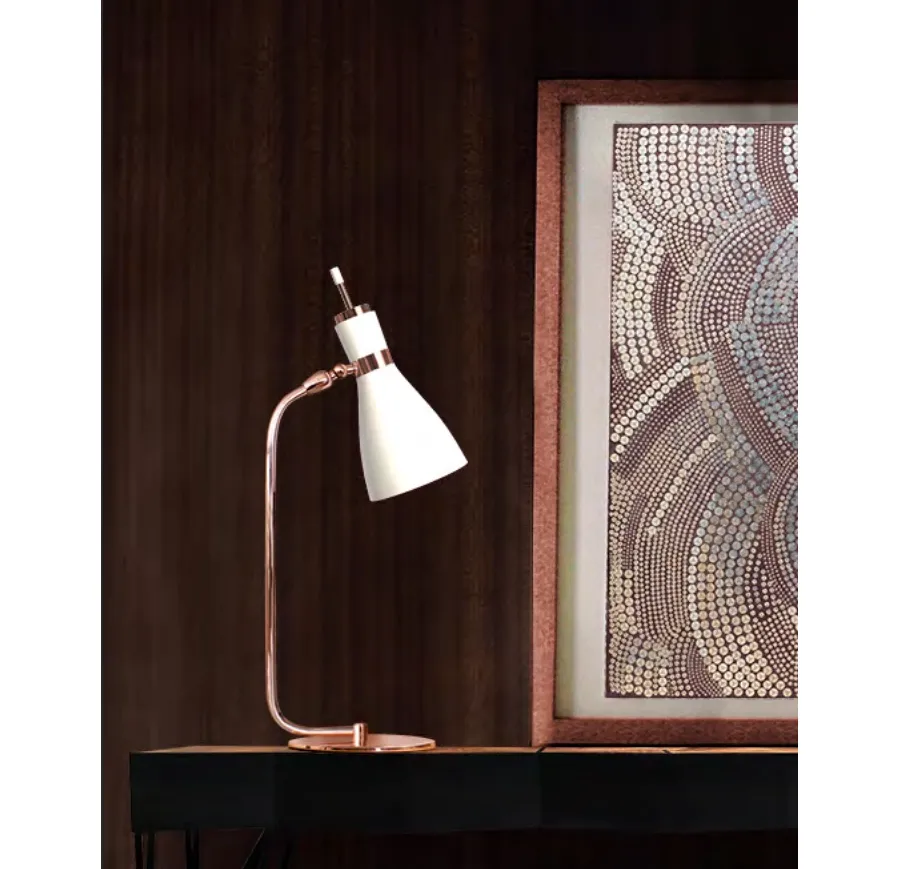 obrazek 1 Mosiężna lampka biurkowa Soho o klasycznym designie
