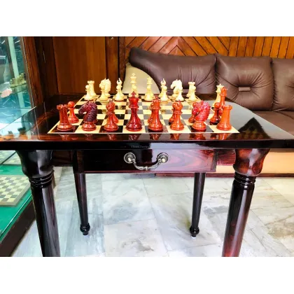 Zdjęcie Oryginalny stół szachowy z serii Victoria i figury do gry królewskiej - The Chess Empire