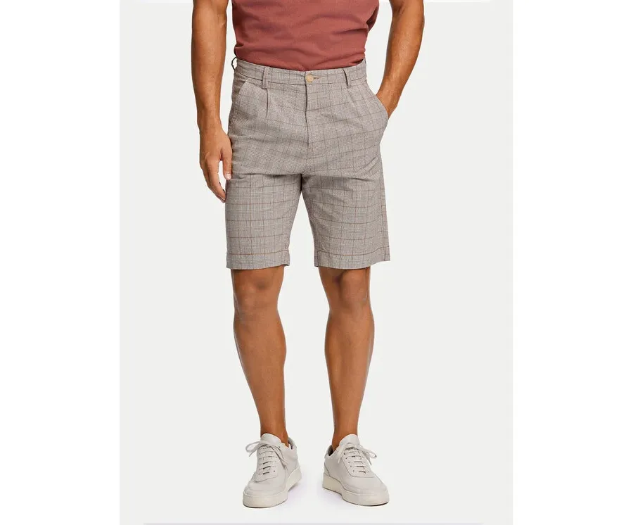 obrazek 1 Lindbergh Szorty materiałowe 30-505024 Beżowy Wide Fit