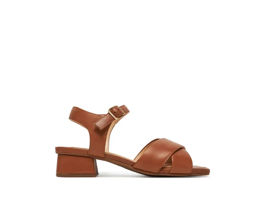 obrazek 1 Clarks Sandały Serina35 Cross 26181346 Brązowy