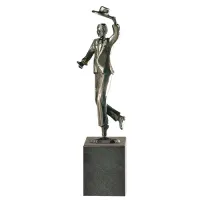Zdjęcie Fantastyczna statuetka