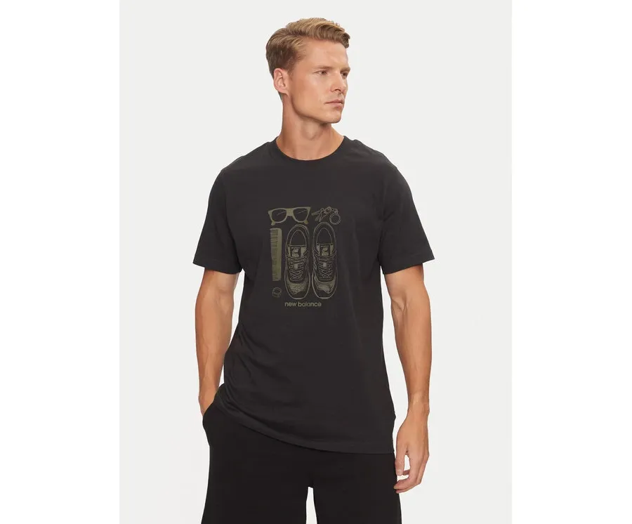 obrazek 1 New Balance T-Shirt Sport Essentials Graphic MT43902BK Czarny Regular Fit