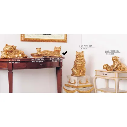 Picture Golden Persian cat lying - Valle d'oro Patchi