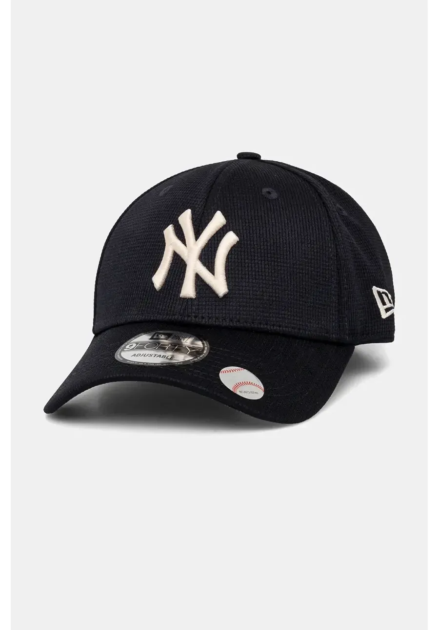 obrazek 1 New Era czapka z daszkiem PIVOT KNIT 9FORTY® NEW YORK YANKEES kolor granatowy z aplikacją 60565461