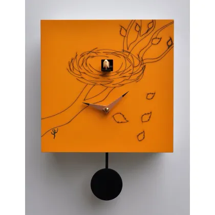 Zdjęcie Zegar ścienny przedstawiający kukułkę w gnieździe