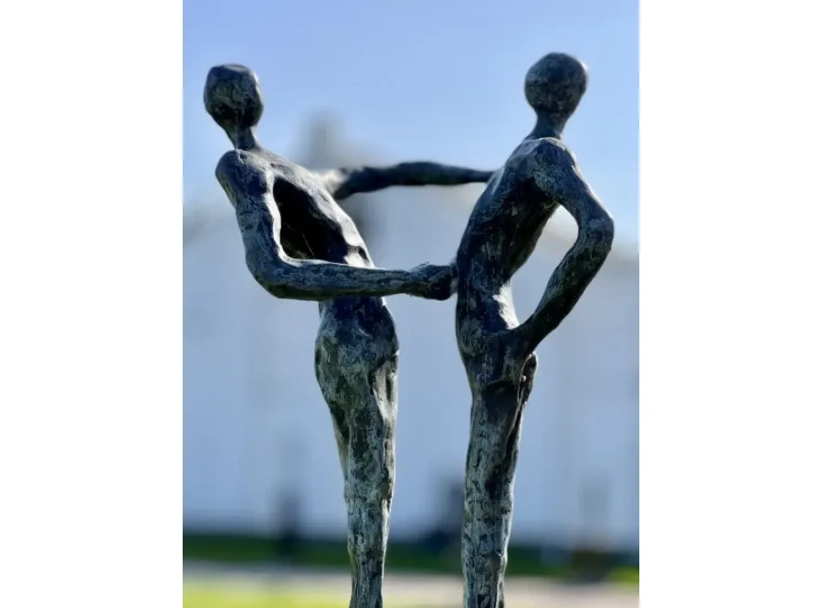 obrazek 4 Luksusowa rzeźba do ogrodu z brązu "Uścisk dłoni"