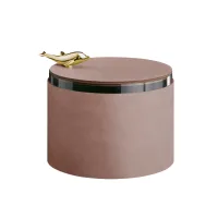 Zdjęcie Eleganckie skórzane pudełko Ø15xH10 cm w kolorze pudrowego różu ozdobione delfinem