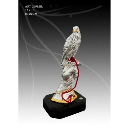 Zdjęcie Biały orzeł siedzący na dłoni