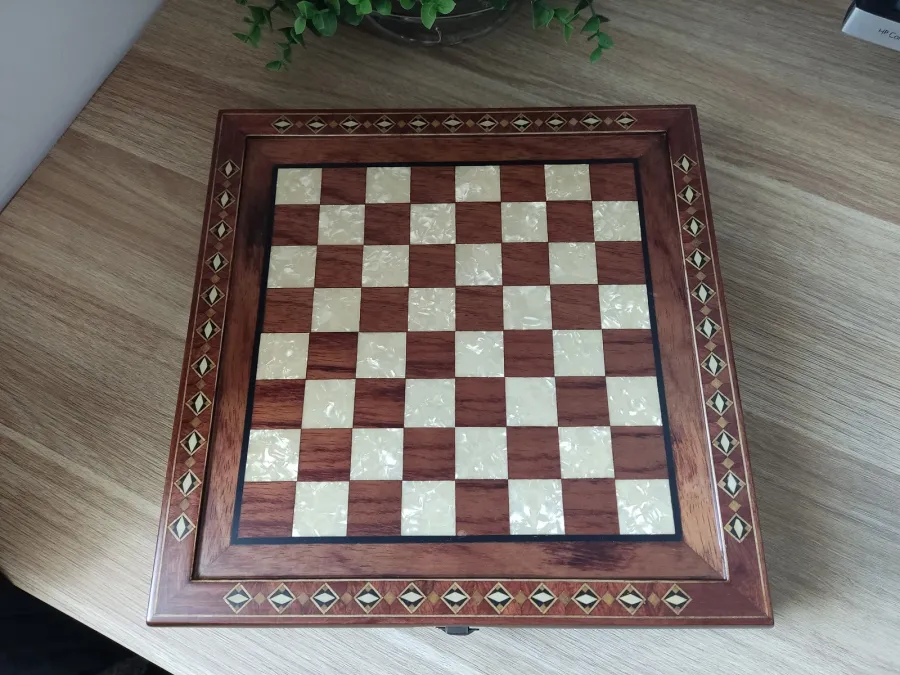 obrazek 9 Plansza z egipskimi figurami do gry w szachy - Helena Woodart