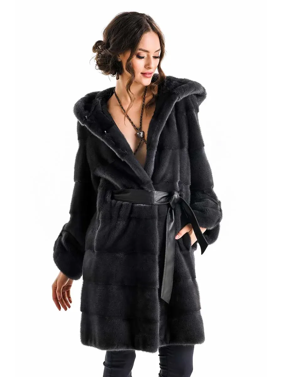 picture 1 Elegant, luxurious mink fur coat - A&A Vesa